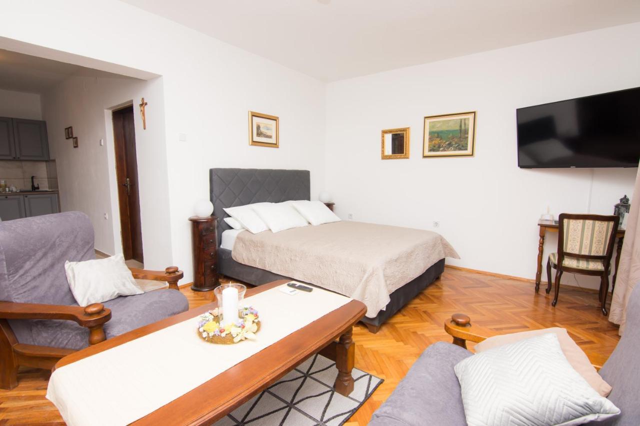 Karmela Rustic Apartment Senj  Exterior photo