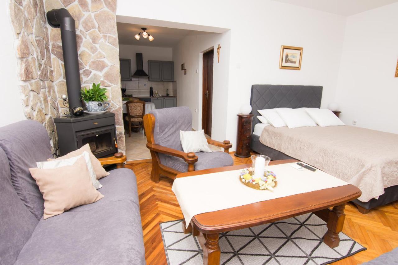 Karmela Rustic Apartment Senj  Exterior photo